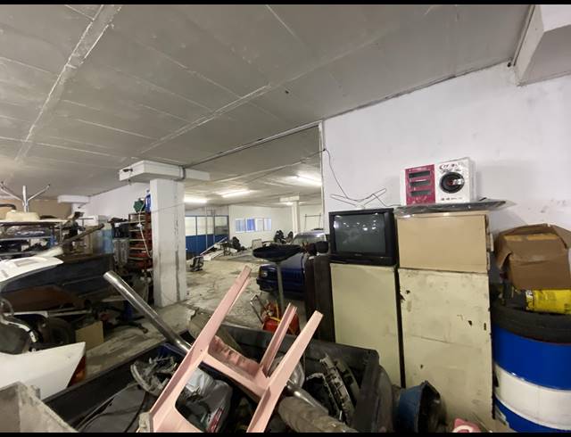 1,200M² WAREHOUSE TO LET IN BRIARDENE